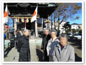 元旦　恒例の住吉神社への初詣です。